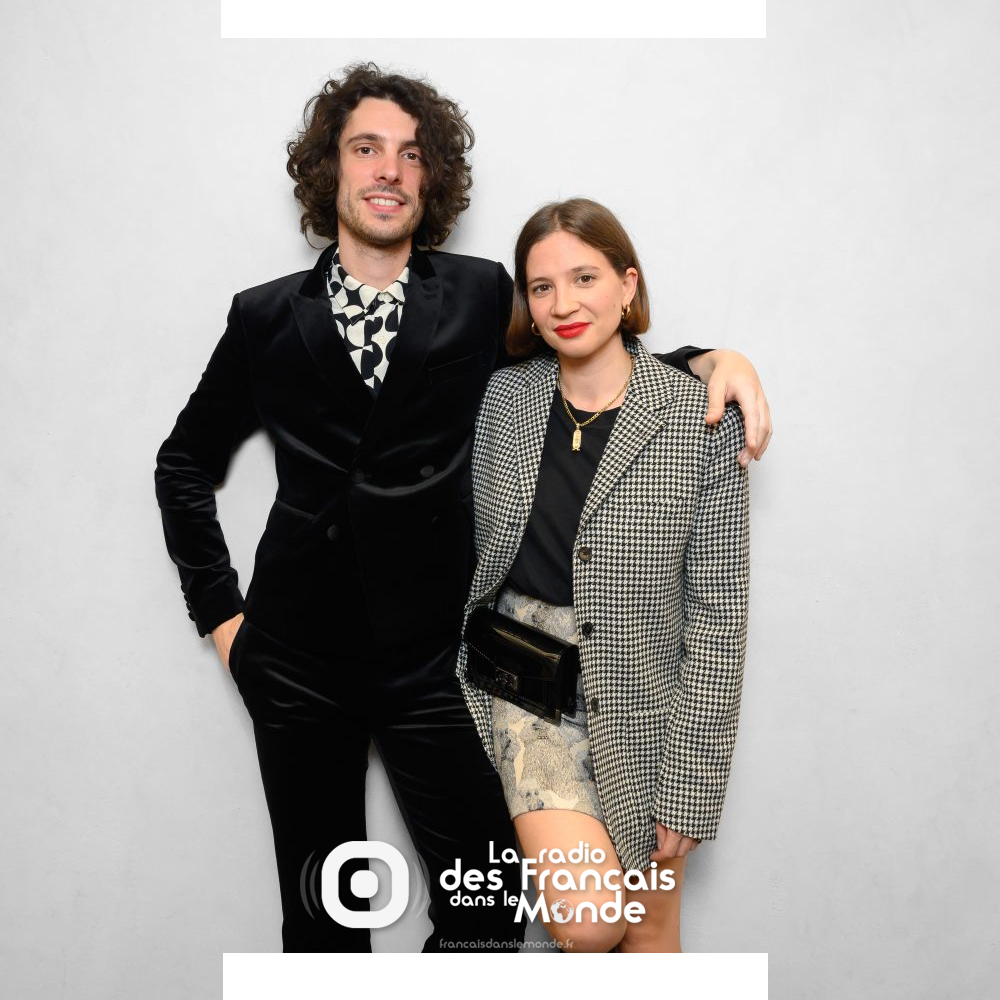 Cassandra et Alexandre du groupe Charlotte Fever présentent le single JTM