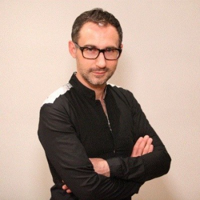 Guillaume est expatrié à Bruxelles, il est journaliste chez Bel RTL